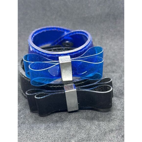 Beautiful NAVY and black DOUBLE BOW TIE JELLY GIFT THICK BRACELET minor wear Goo - Picture 1 of 9
